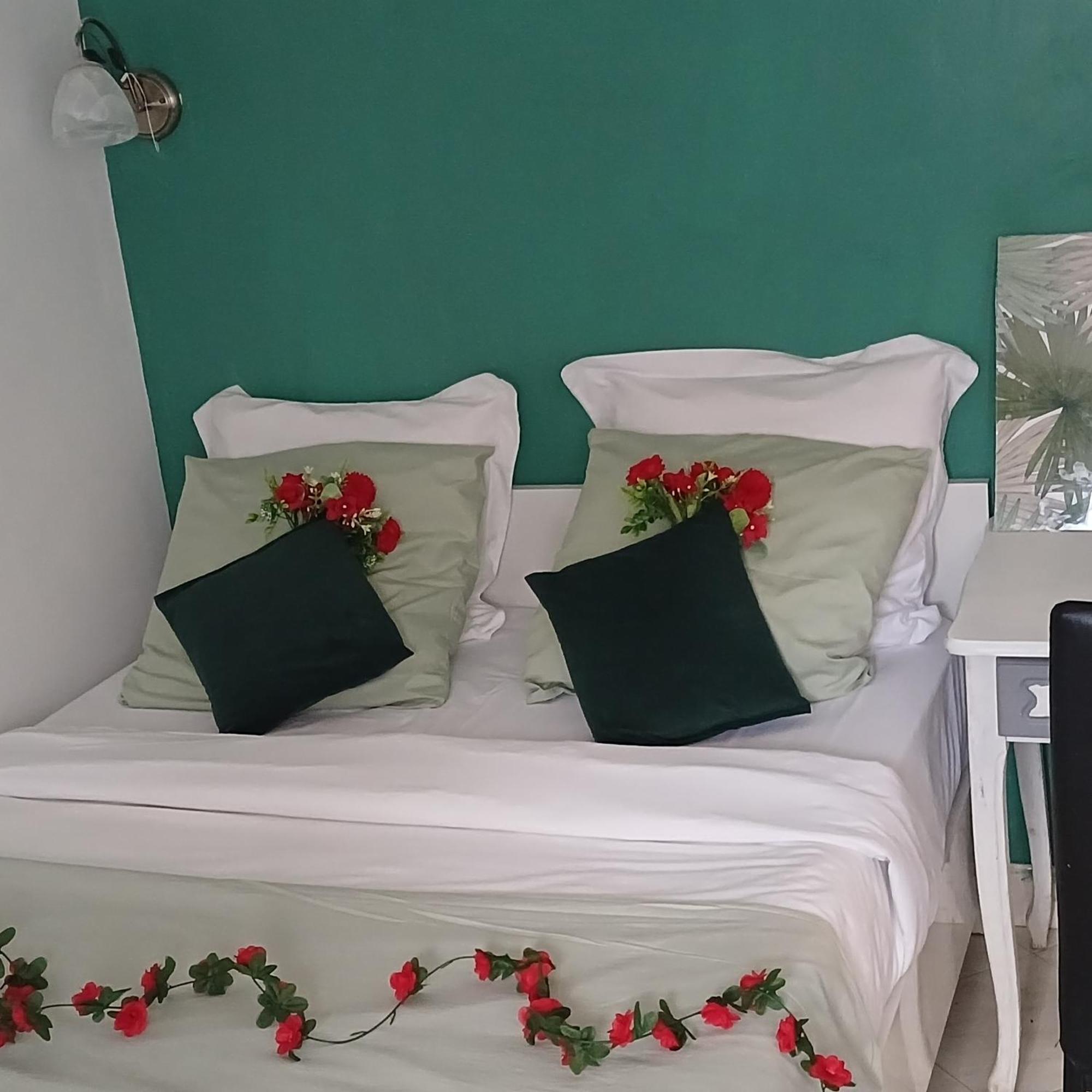 Tremblay-en-France Paradis Chambres D'Hotes Proche Paris - Aeroport Charles De Gaulle Airport - Parc Des Exposition Villepinte - Dysnayland Paris. المظهر الخارجي الصورة