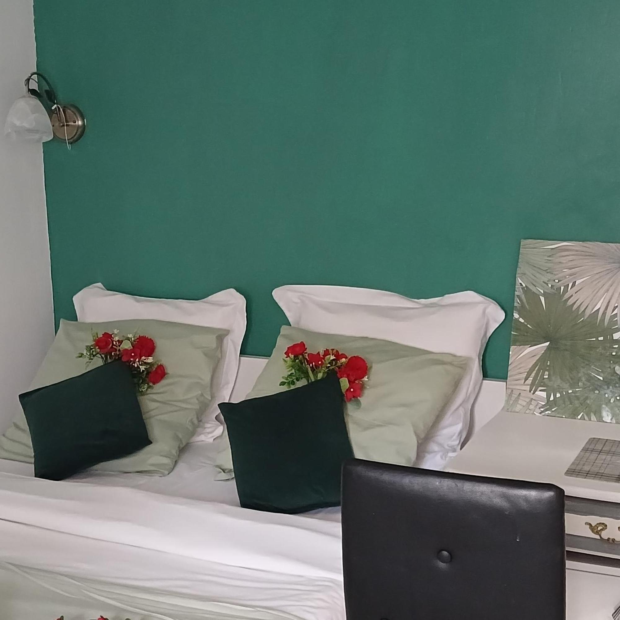 Tremblay-en-France Paradis Chambres D'Hotes Proche Paris - Aeroport Charles De Gaulle Airport - Parc Des Exposition Villepinte - Dysnayland Paris. المظهر الخارجي الصورة